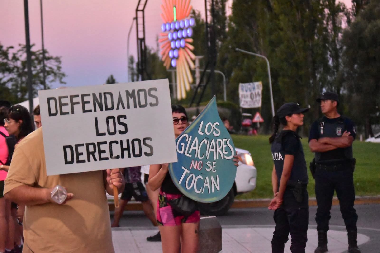 En Defensade los Glaciares: en San Rafael se realizara una manifestacion  